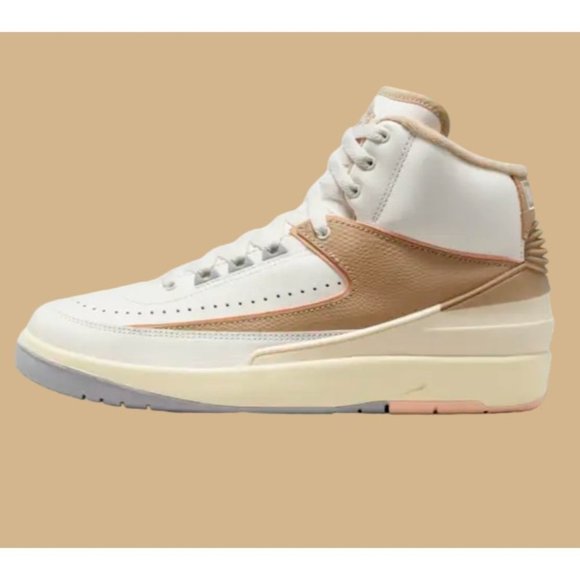 Nike Air Jordan 2 Retro Sneakers Women's US Size 9.5 EUR 41 DX4400 118 NIB - Picture 3 of 8